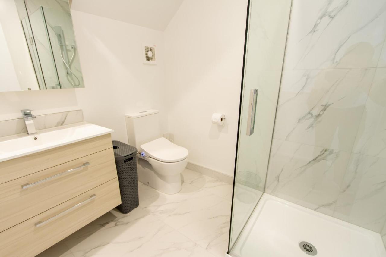 New Sophisticated City Pad Apartment Christchurch Exterior foto